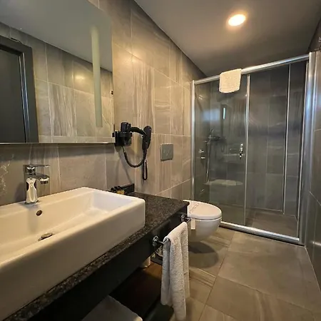 Hotel Falcon 1511 Antalia